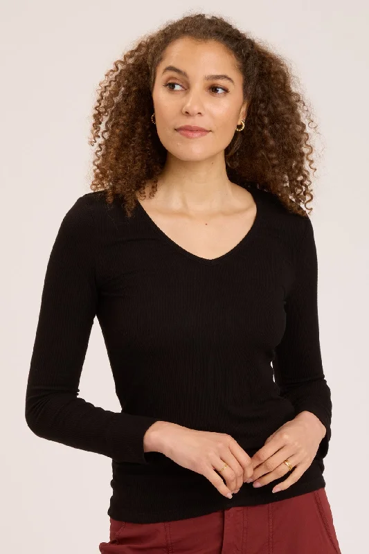 Nadira V-Neck