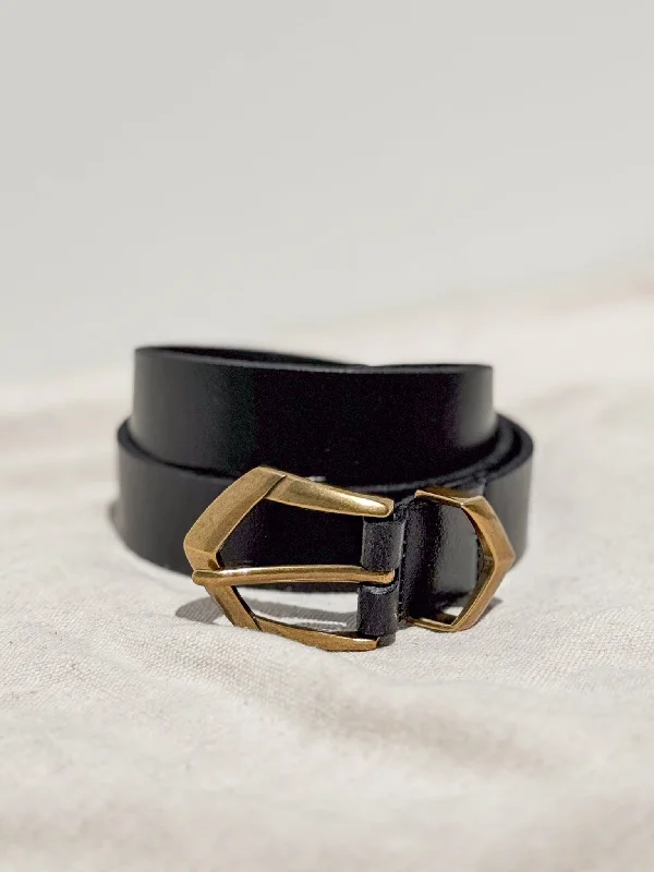 Triangular Buckle Leather Belt in Black