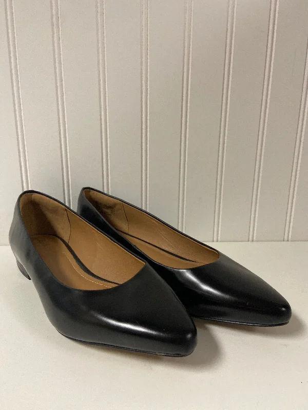 Black Shoes Flats Clarks, Size 8