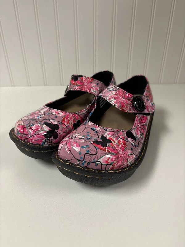 Floral Print Shoes Flats Clothes Mentor, Size 6